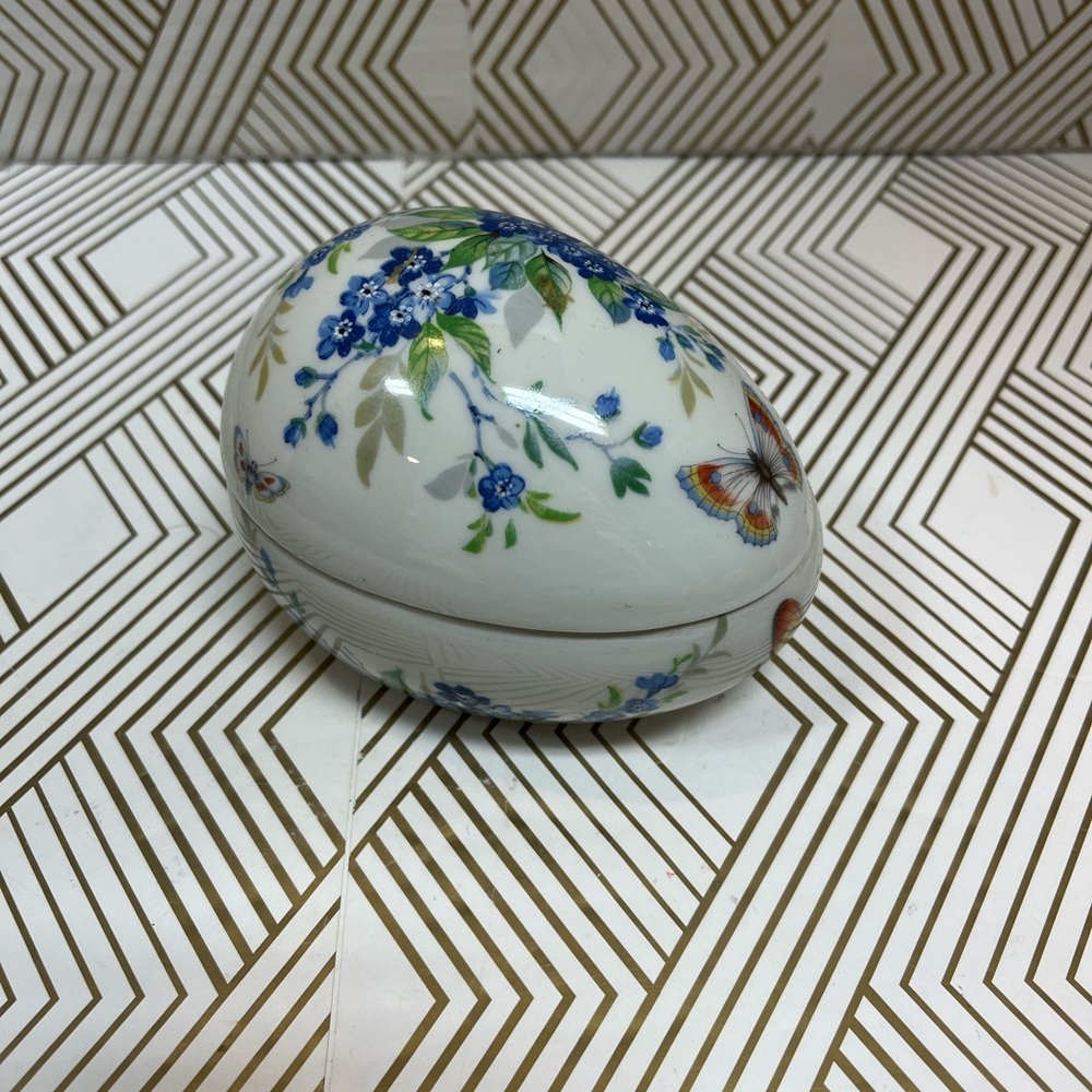 Vintage Limoges France Butterfly Egg Shaped Trinket Box